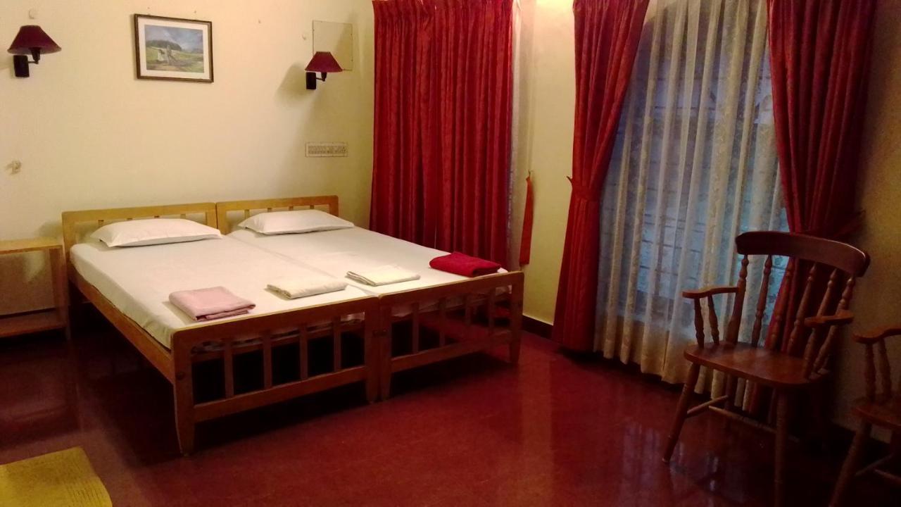 Vintage Inn Kochi Exterior foto